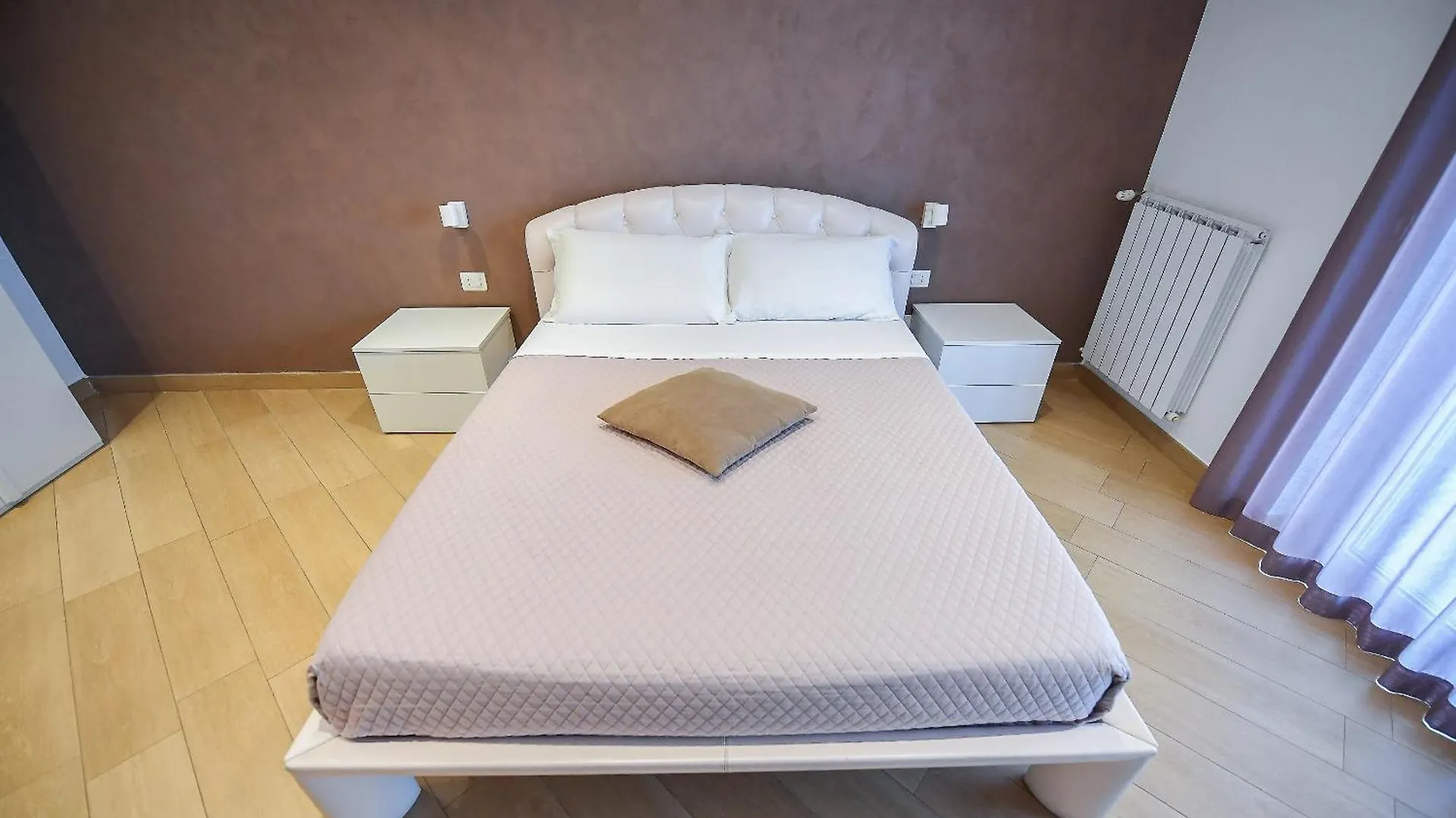 Hotel Karol Bari Airport