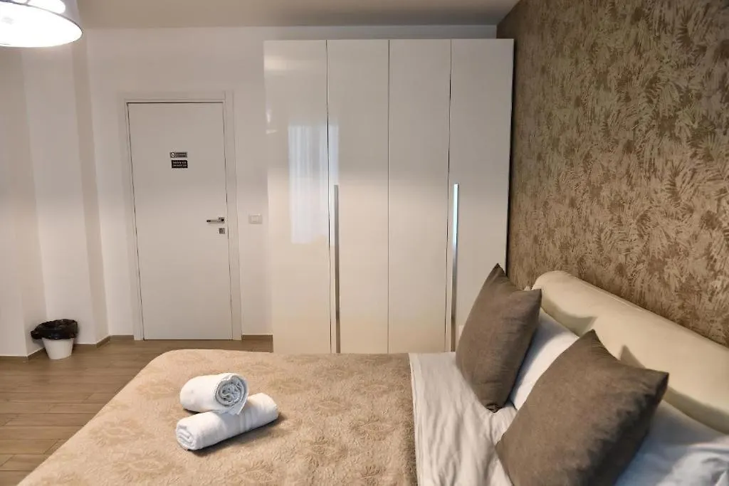 Hotel Karol Bari Airport